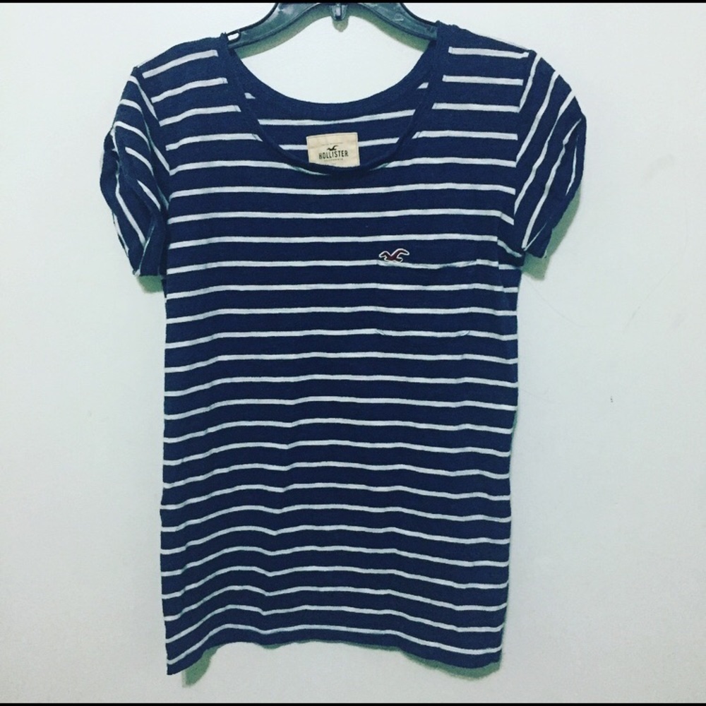 Navy blue striped pocket tee